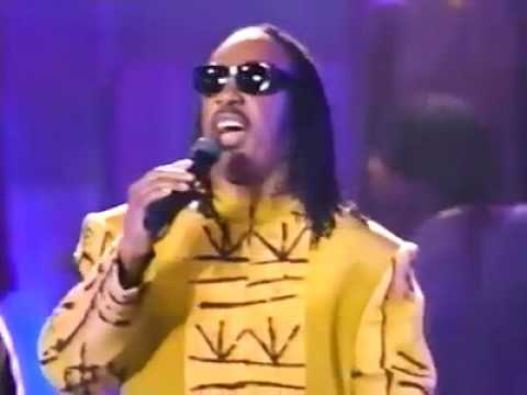 Coolio ft .L.V.&amp; Stevie Wonder - Gangsta&#039;s Paradise ( Live 95 )